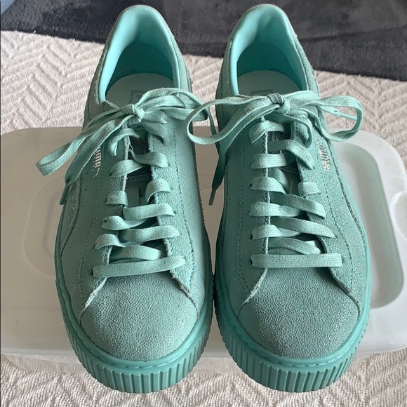 Puma tennies - Picture 1 of 5